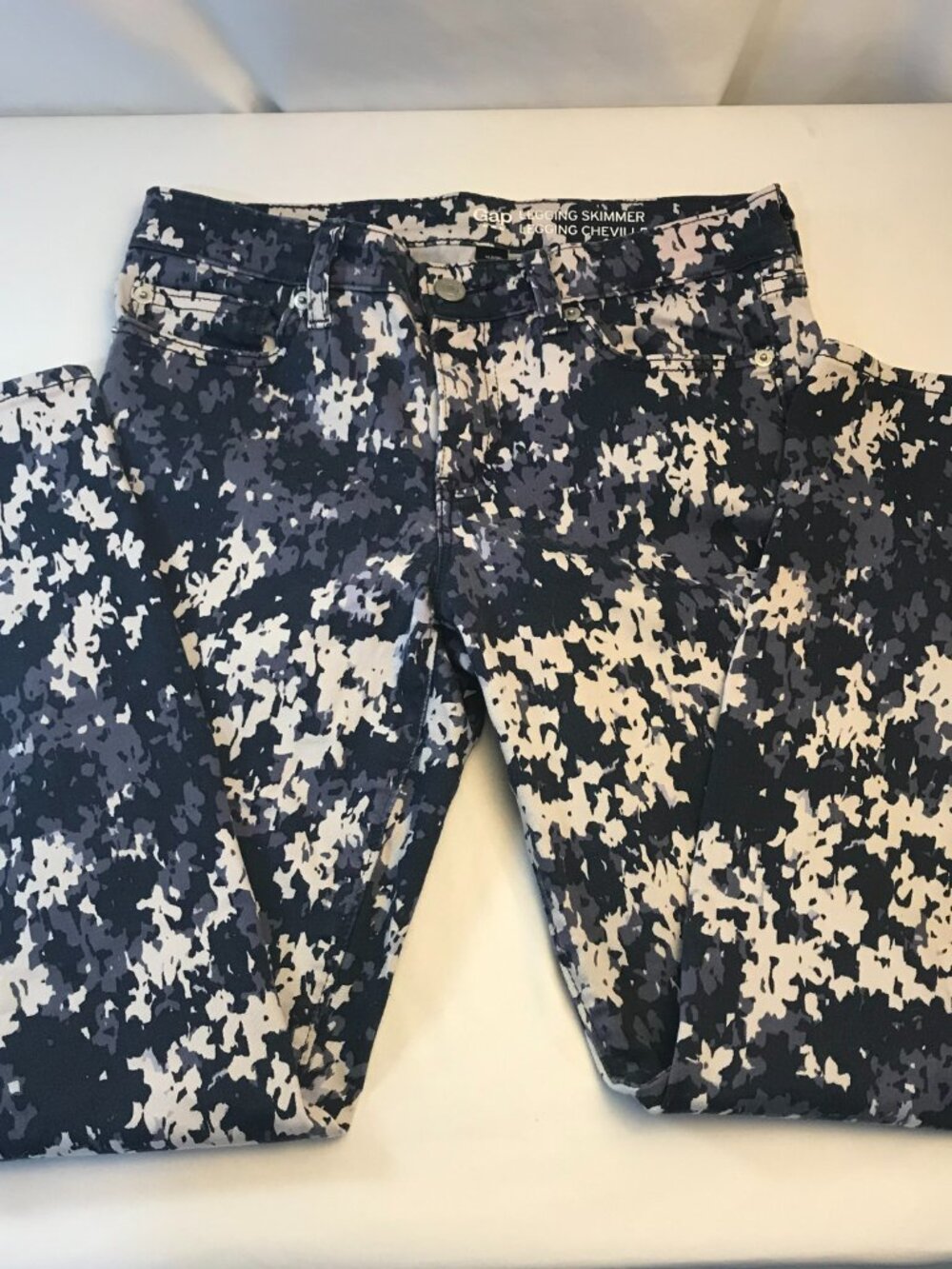 Gap Pants Size 2 Women's Flowery Camouflage Cropped Leggings Skimmer W28 L25